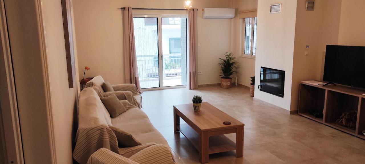 Comfortable Apartment Close To The Airport Spáta 외부 사진